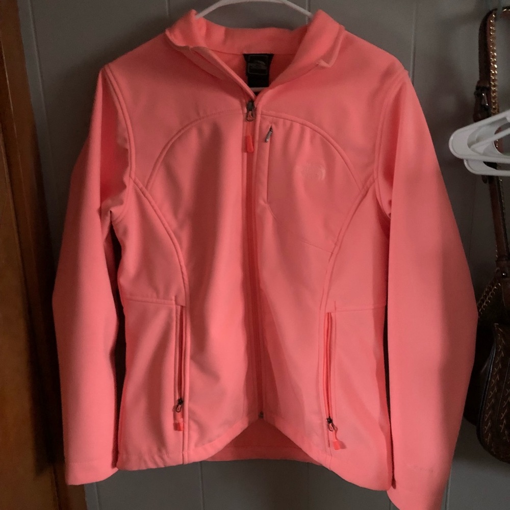 - Large North Face Jacket - - image 1